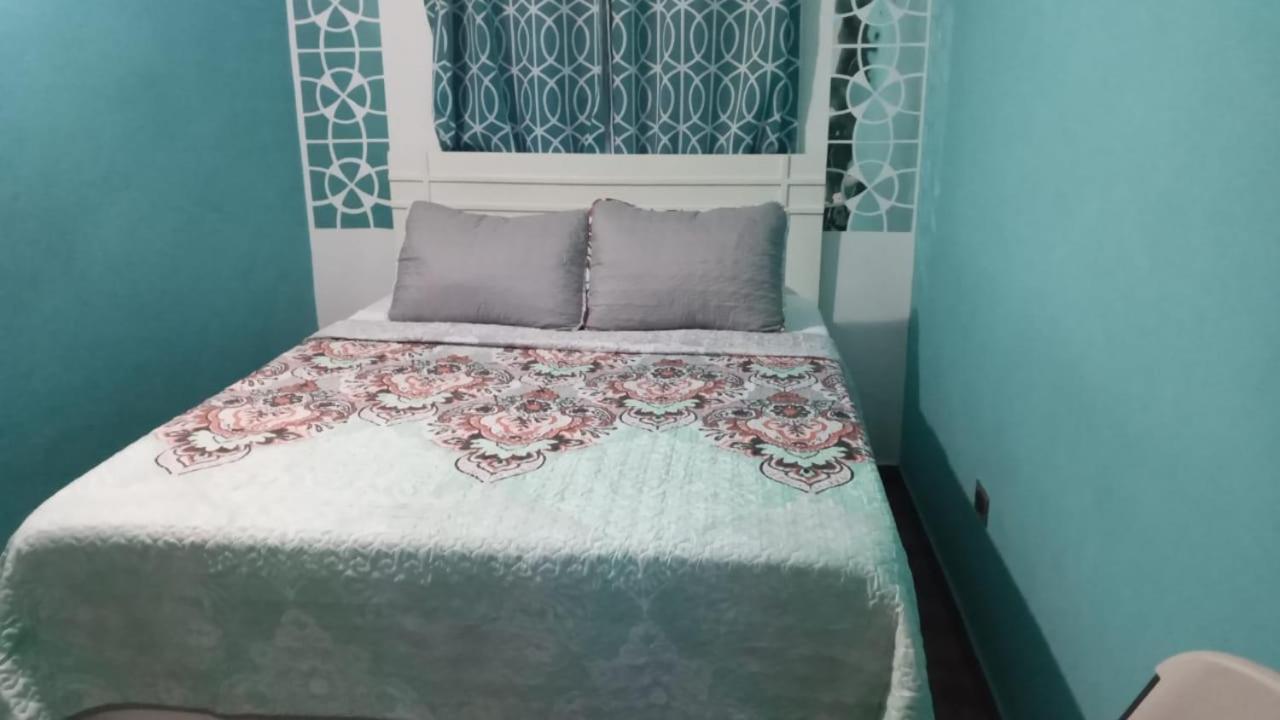 Bailey'S Bed And Breakfast รันอเวย์เบย์ ภายนอก รูปภาพ