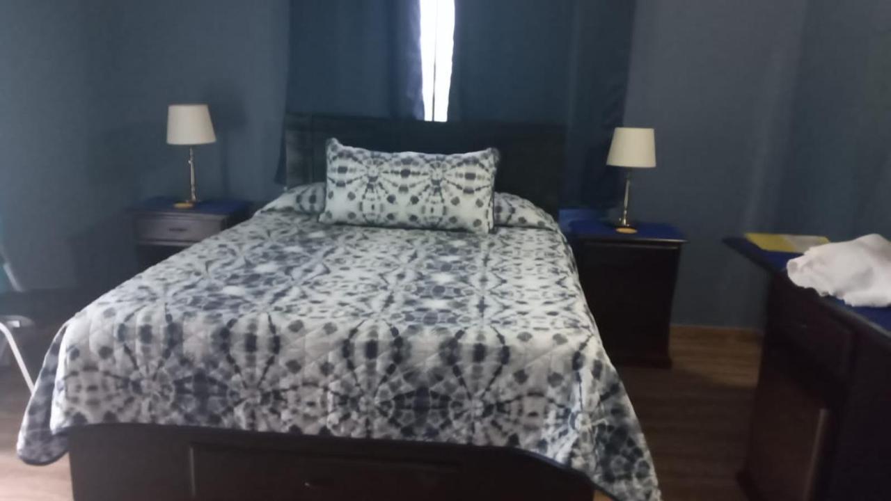 Bailey'S Bed And Breakfast รันอเวย์เบย์ ภายนอก รูปภาพ
