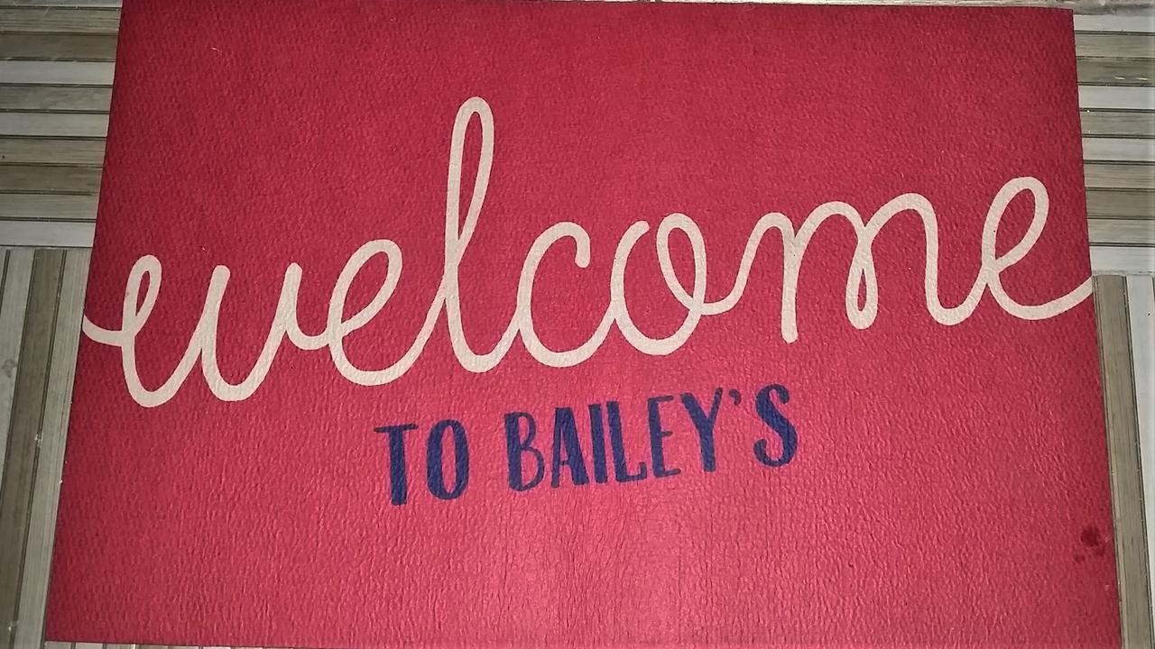 Bailey'S Bed And Breakfast รันอเวย์เบย์ ภายนอก รูปภาพ