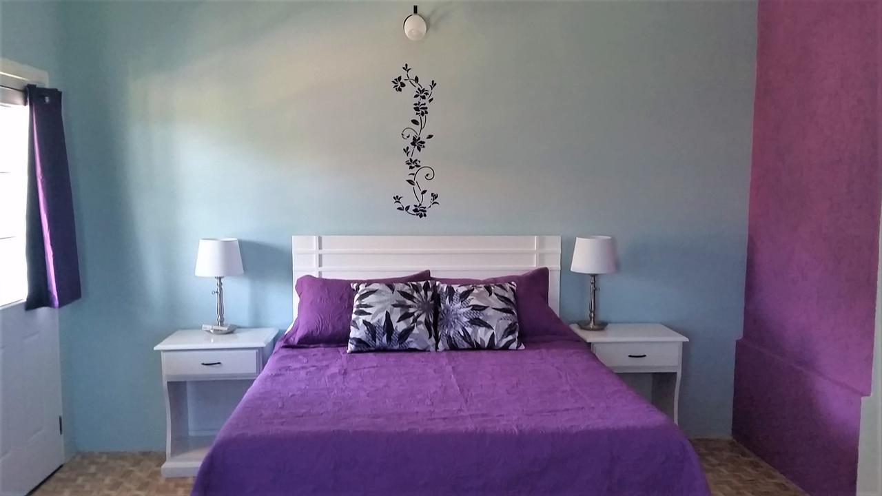 Bailey'S Bed And Breakfast รันอเวย์เบย์ ภายนอก รูปภาพ