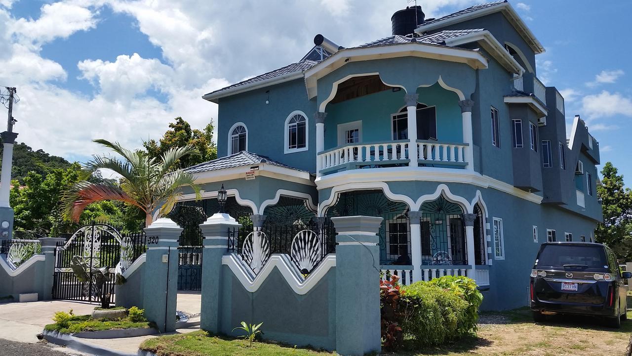 Bailey'S Bed And Breakfast รันอเวย์เบย์ ภายนอก รูปภาพ
